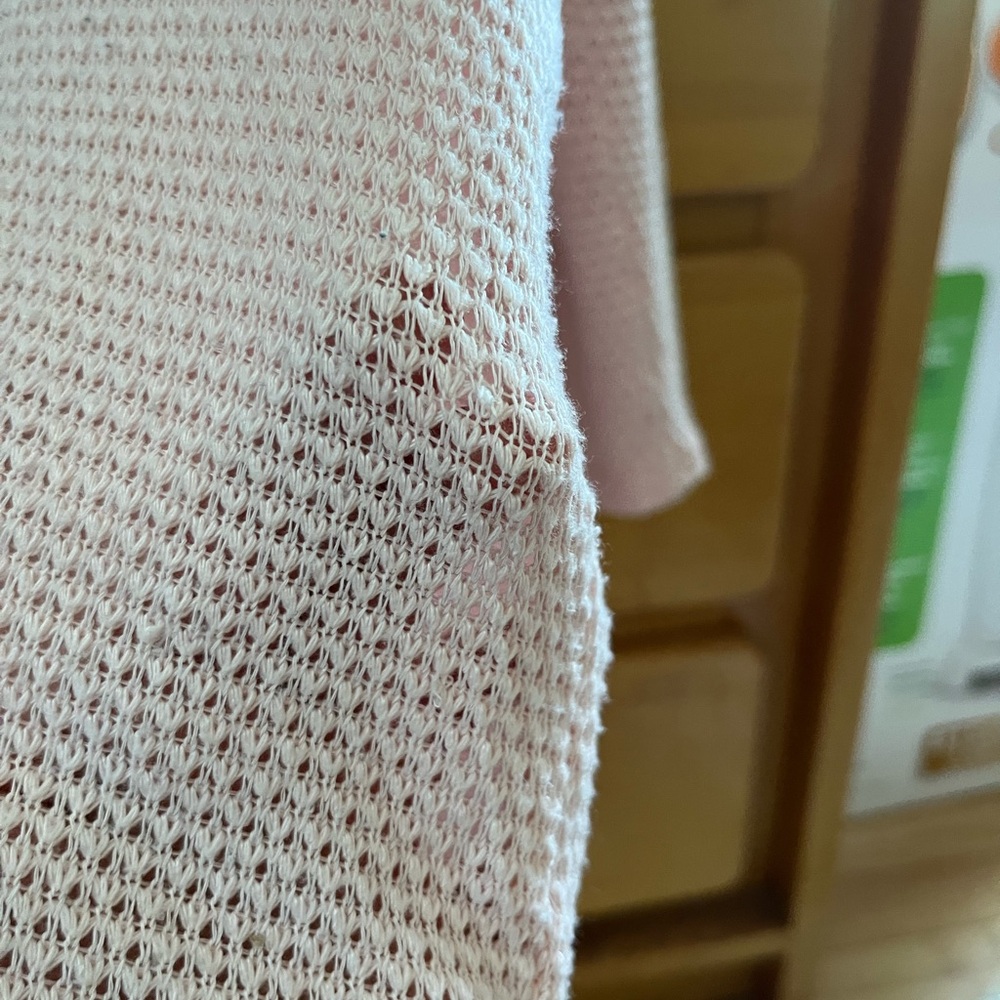 Pink sweater - Picture 3 of 5